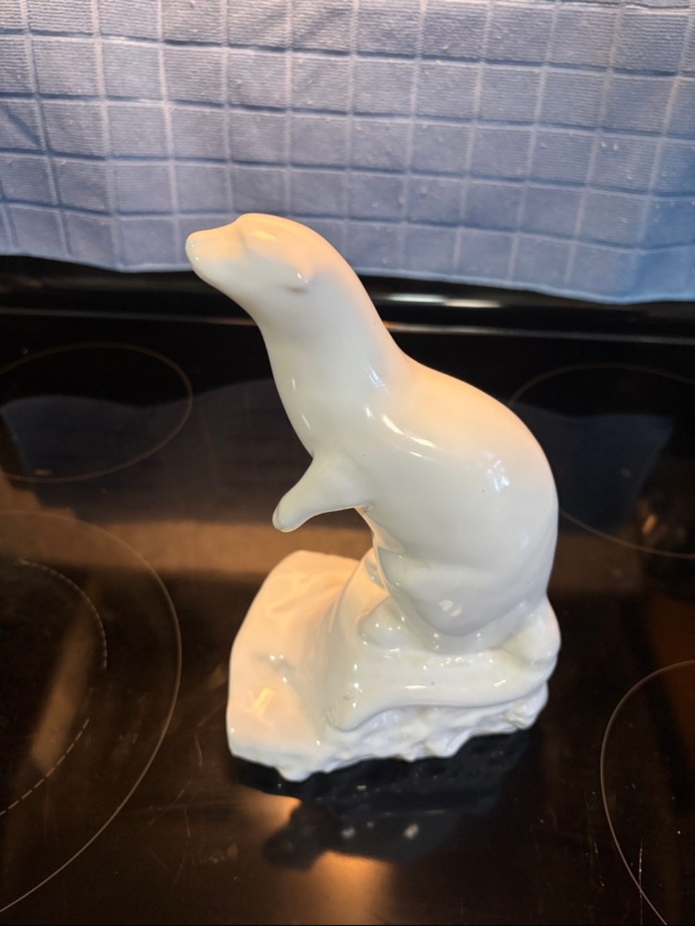 Blue Mountain Pottery Otter